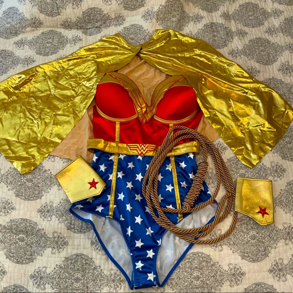 Wonder Woman Costume